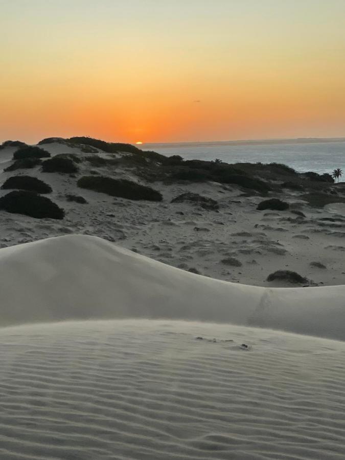De Olho No Mar A Unica Pousada De Frente Para O Mar Em Paracuru Exterior foto
